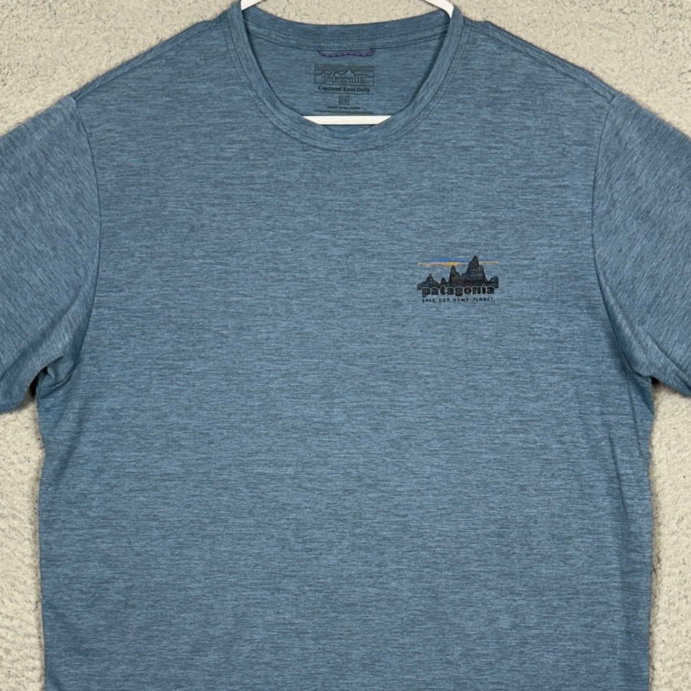 Patagonia T-Shirt Mens Medium Capilene Cool Daily Blue Graphic Tee Short Sleeve